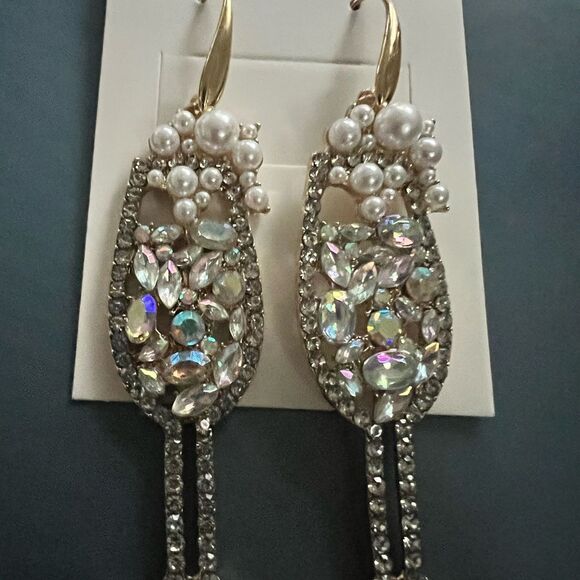 🥂 Betsy Johnson sparkling crystal glass dangle bubbling champagne earrings 🥂 - Picture 8 of 8